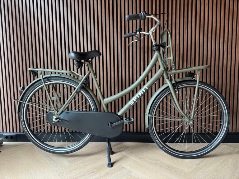 Spirit Cargo 28 inch